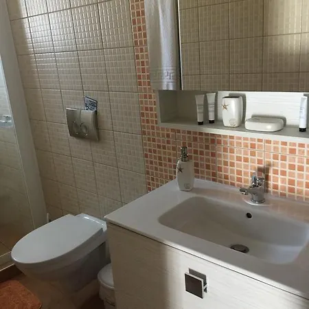 Summer Knights Apartment